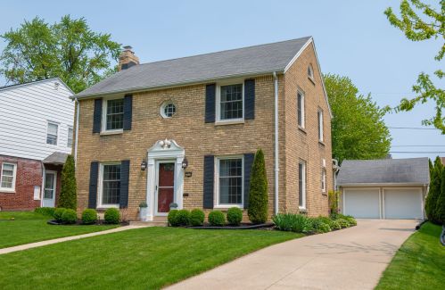 2518 84th St, Milwaukee, WI 53226-1906