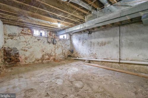 1310 17 St, Philadelphia PA 19121-5041 exterior