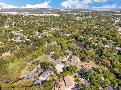 6602 Auburndale St, Austin TX 78723-2704 exterior