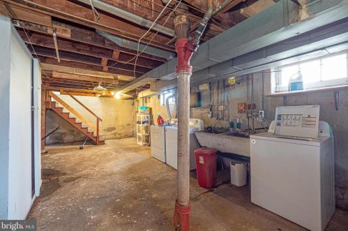 145 Isabel Ave, Manor PA 19036-1407 exterior