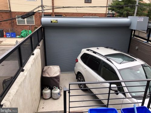 2106 Ellsworth St, Philadelphia PA 19146-2419 exterior