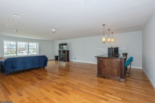 50 Diven St, Springfield NJ 07081-2814 exterior