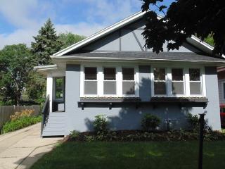 1424 16th Ave, Broadview, IL 60153-1850