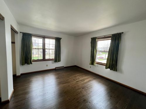 4868 22nd St, Milwaukee WI  53209-5627 exterior