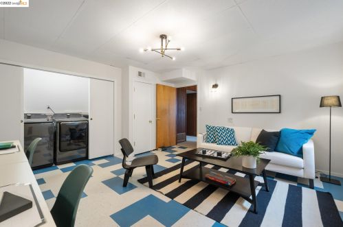 1404 Smt Rd, Berkeley CA 94708-2215 exterior