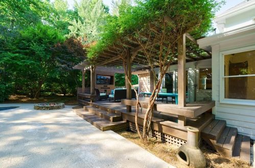 305 Drummen Ct, Atlanta GA 30328-2658 exterior