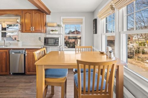 68 Irving St, Manchester CT 06042-3029 exterior