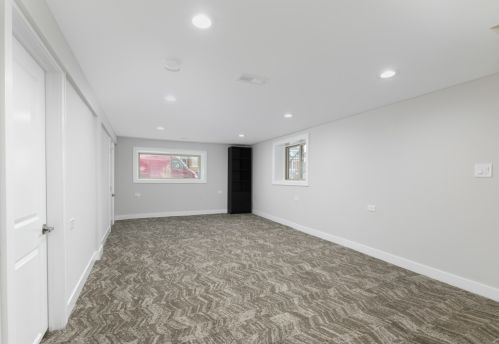 7810 Cressett Dr, Chicago IL  60707-1344 exterior