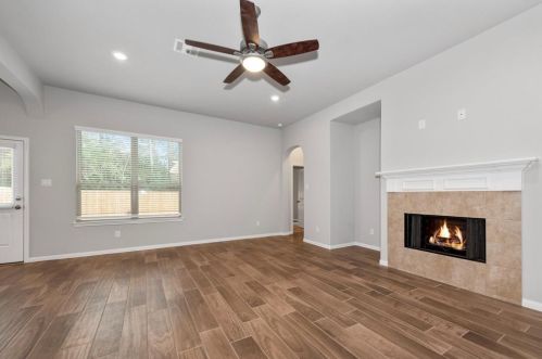 3034 Fitzgerald Dr, Montgomery TX 77356-8950 exterior