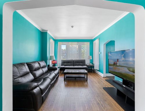 2500 59 Ave, Chicago IL 60804-2123 exterior