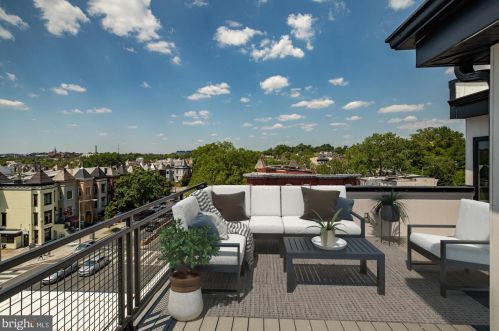 1715 Capitol St, Washington DC 20002-2109 exterior