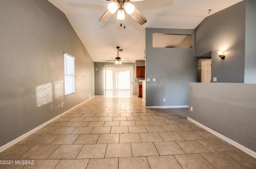 3413 Calle De Ln Bajada, Tucson AZ 85746-8341 exterior