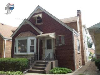 3643 Nordica Ave, Chicago IL  60634-2383 exterior