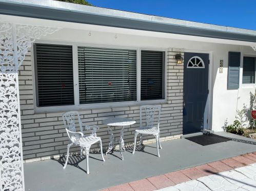 453 3rd Ave, Boynton Beach, FL 33435-3864