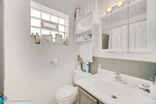 3441 Kenton Ave, Chicago IL 60652-2008 exterior