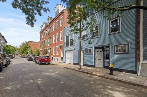 13 Essex St, Boston MA  02129-1606 exterior