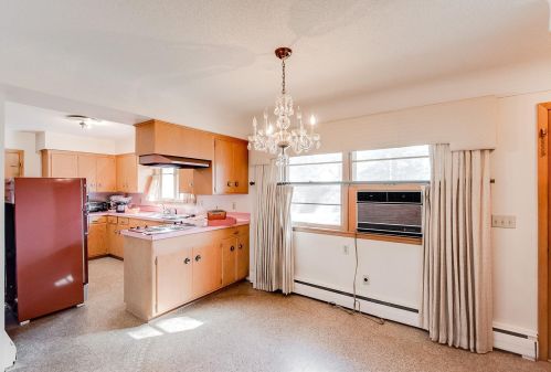 136 20 Ave, South Saint Paul MN 55075-2159 exterior