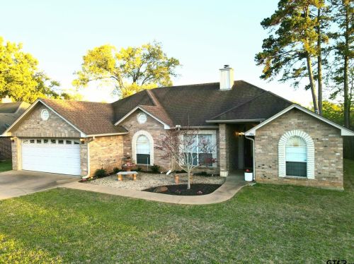 704 Cheryl St, Longview TX 75604-1044 exterior