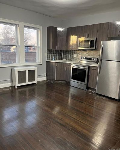 1227 222nd St, Bronx NY  10469-2613 exterior