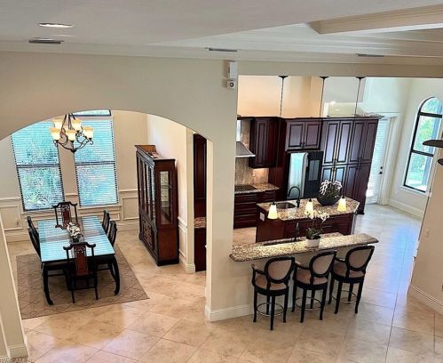 2832 Coco Lk Dr, Naples FL 34105-4514 exterior