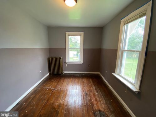 110 Llanwellyn Ave, Manor PA 19036-2118 exterior