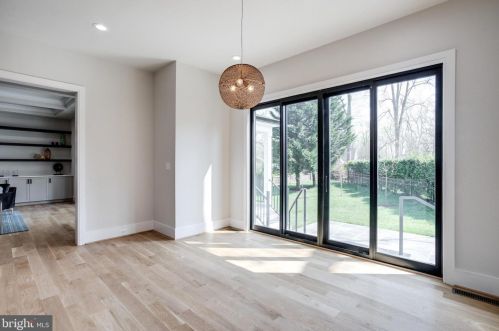 6801 Dillon Ave, Mc Lean VA  22101-4435 exterior