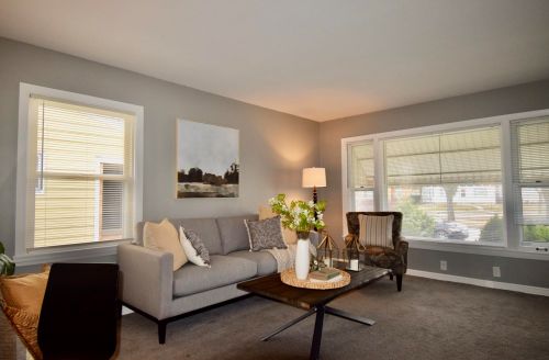 3906 71st St, Milwaukee, WI 53220-2302