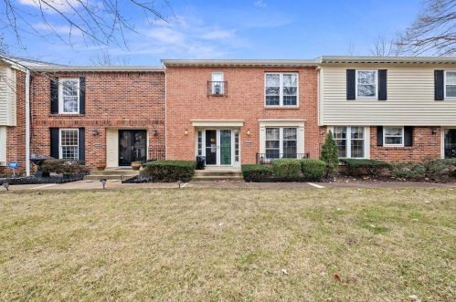 13355 Land O Woods Dr, Saint Louis, MO 63141-6025