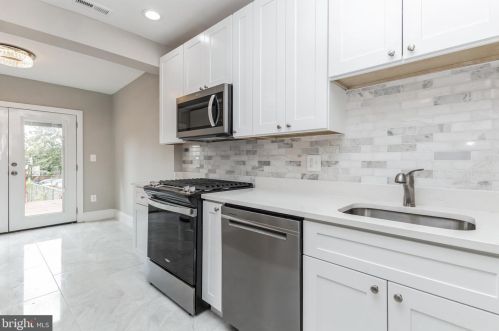 2704 6 St, Washington DC 20024-3800 exterior