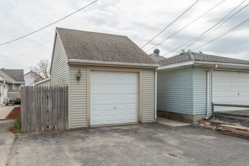 1107 Elizabeth St, Joliet IL 60435-4603 exterior