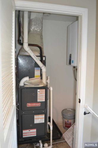 181 Passaic St, Outwater NJ  07026-1317 exterior