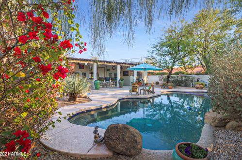 3640 60th St, Phoenix AZ 85018-6708 exterior