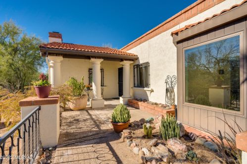 977 Palma De Pina, Tucson AZ 85704-3957 exterior