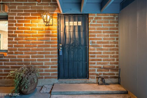 5616 Lee St, Tucson AZ  85712-4208 exterior