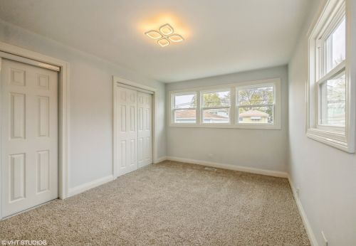 2028 15 Ave, Broadview IL 60153-1204 exterior