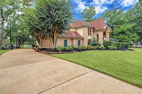 2315 Frst Gdn Dr, Humble TX 77345-1600 exterior