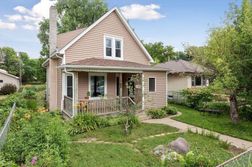 195 Haskell St, Saint Paul, MN 55118-1521