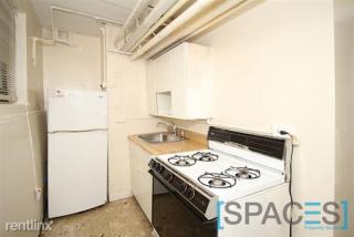 2888 Clark St, Chicago IL  60657-5296 exterior