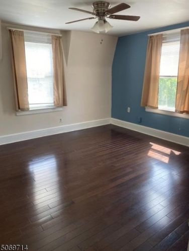 315 Walnut St, Roselle Park NJ  07204-2011 exterior