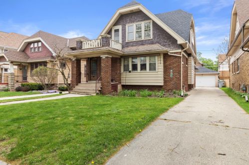 2550 61st St, Milwaukee, WI 53219-2623