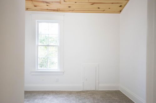 821 Kalamazoo St, Paw Paw MI 49079-1106 exterior