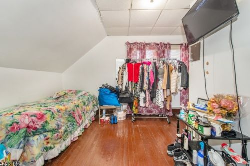 135 7th St, Paterson NJ 07506-3801 exterior