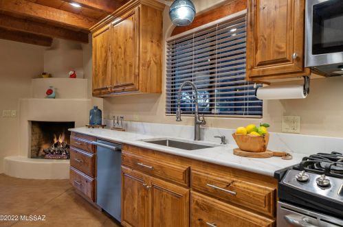 321 Golf Vw Dr, Tucson AZ 85737-9701 exterior