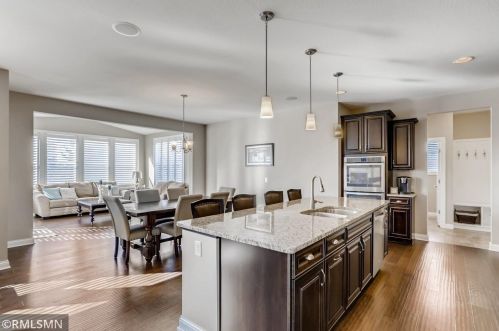 1710 Bluewater Ln, Saint Paul MN 55129-6236 exterior