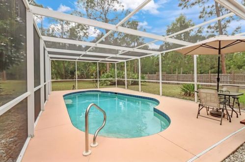 3230 27 Ave, Naples FL 34117-7141 exterior