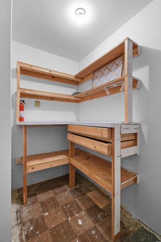 6650 Gravois Ave, Saint Louis MO 63123-4848 exterior