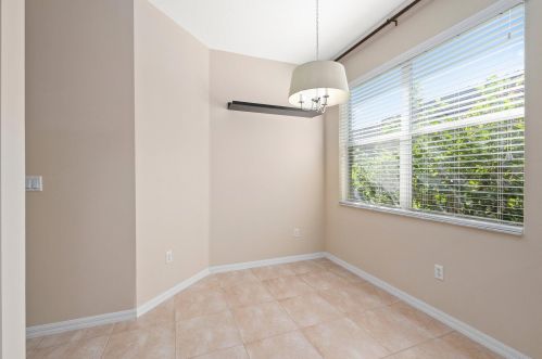 10084 Stonegate Dr, Fort Pierce FL 34987-2423 exterior