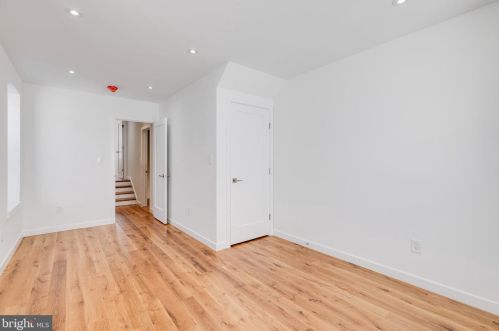 628 19 St, Philadelphia PA 19121-4120 exterior