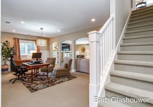 4424 Whitewood Farms Dr, Grand Rapids MI 49525-3487 exterior