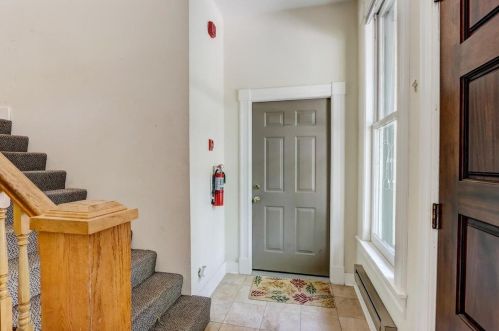 224 Vine St, Milwaukee, WI 53212-3900